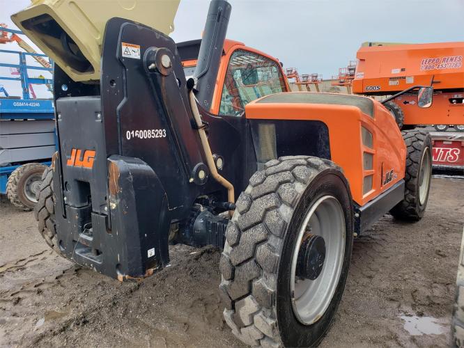 JLG 943