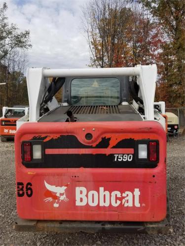 BOBCAT T590