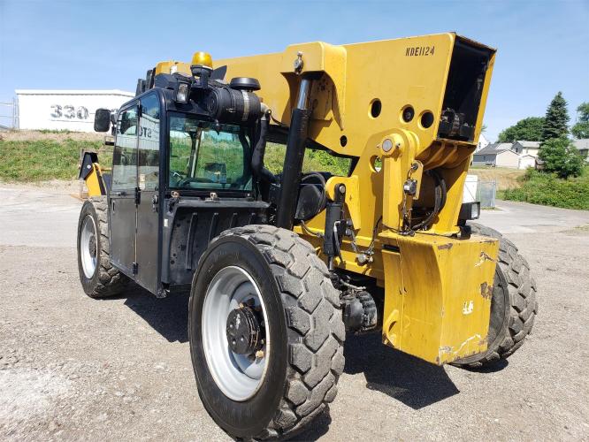 CATERPILLAR TL1055C