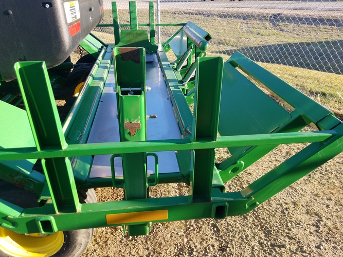 John Deere A520R ACCUMULATOR
