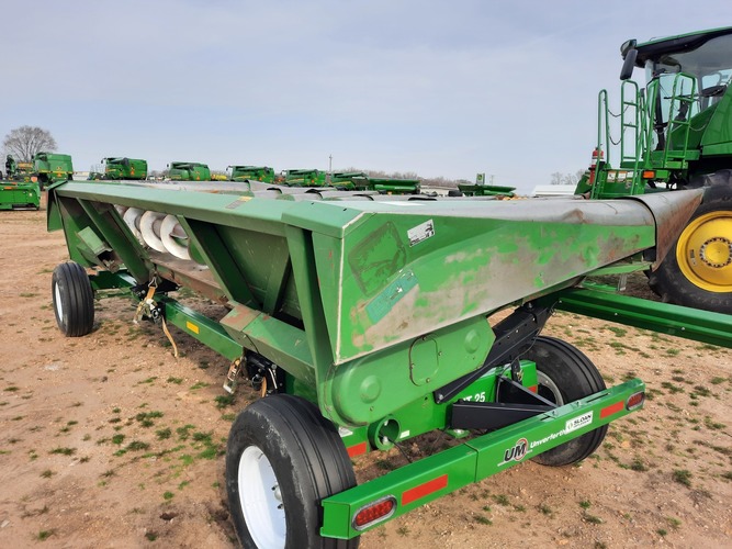 John Deere 643