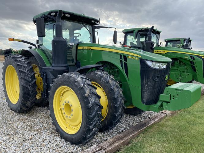John Deere 8400R