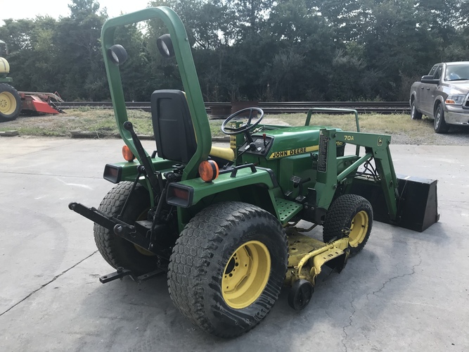 John Deere 755