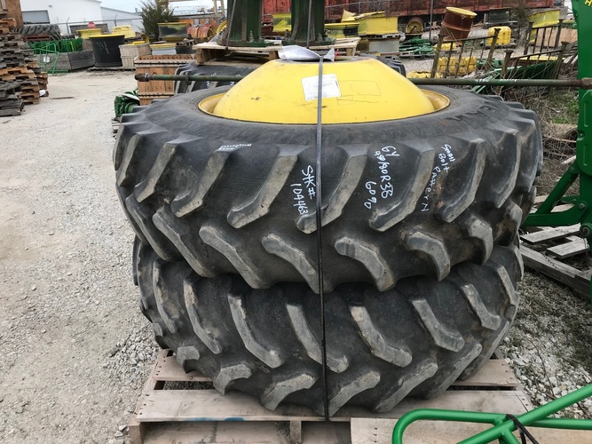 John Deere Goodyear 480/80R38