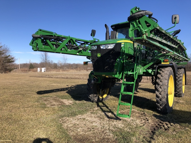 John Deere R4038