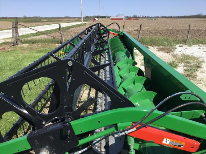 John Deere 625F