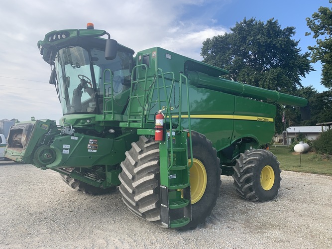 John Deere S780