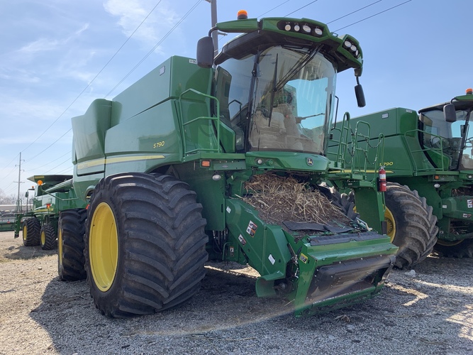 John Deere S790