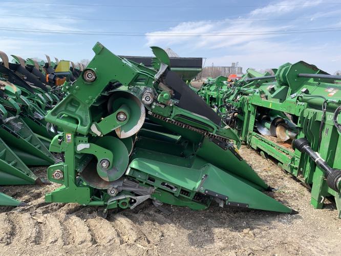 John Deere C12F