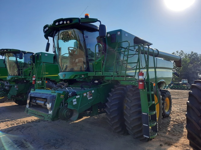John Deere S770