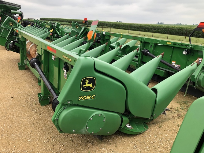 John Deere 708C