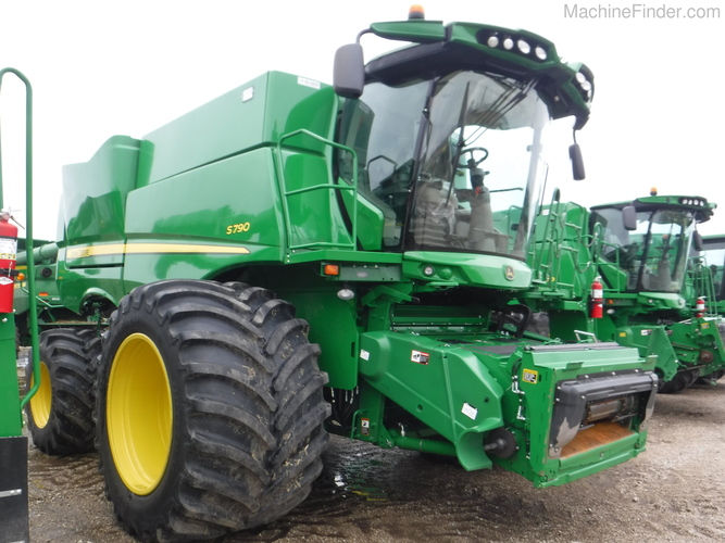 John Deere S790