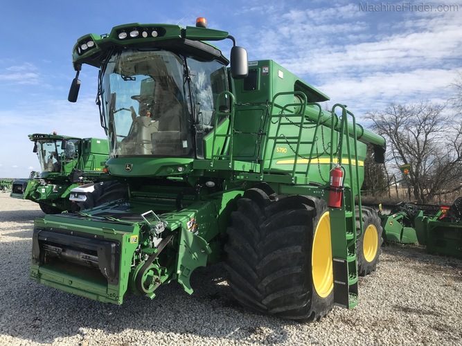John Deere S790
