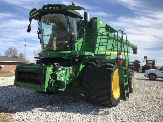 John Deere S790