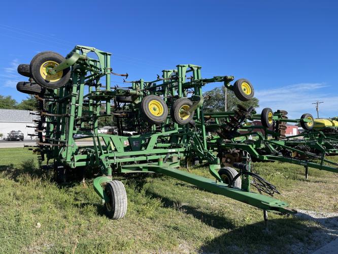 John Deere 2210FH