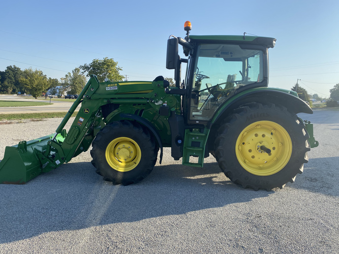 John Deere 6130R