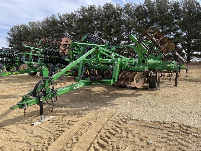 John Deere 2730