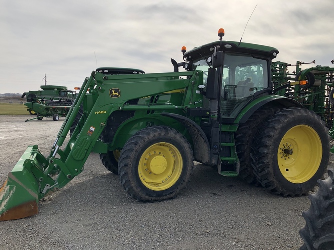 John Deere 7210R