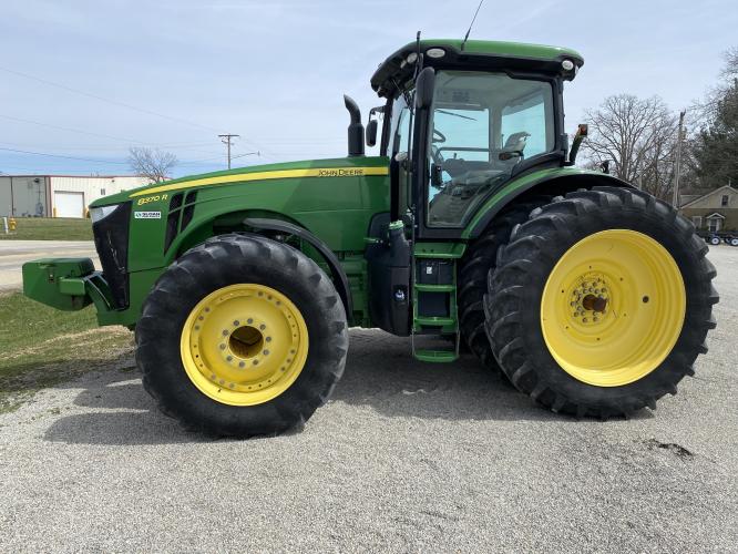 John Deere 8370R