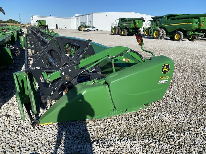John Deere 635FD