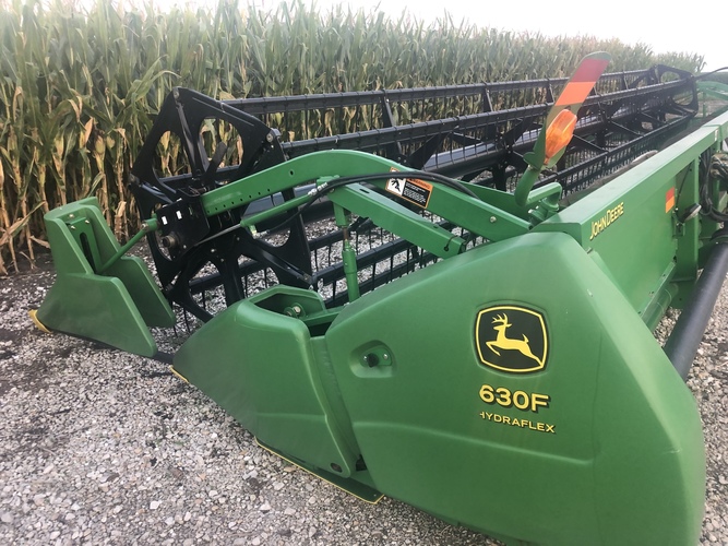 John Deere 630F
