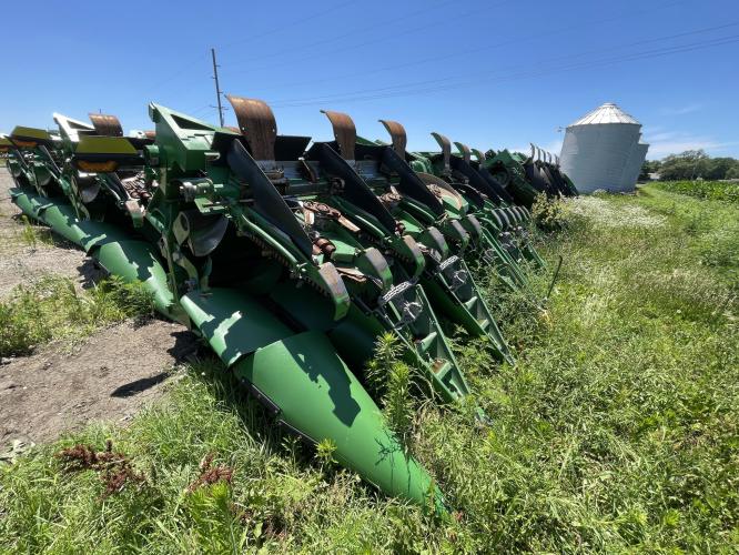John Deere C12F
