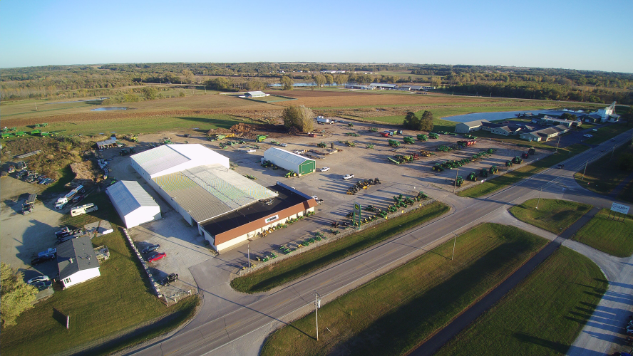 Fulton, IL Agricultural Equipment Sloan Implement