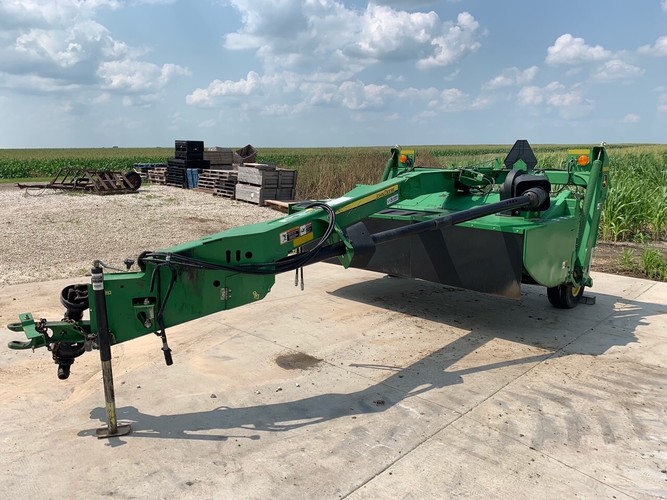 John Deere 630