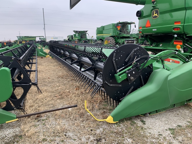 John Deere 635FD
