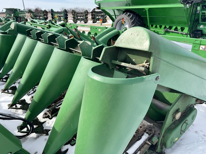 John Deere 693