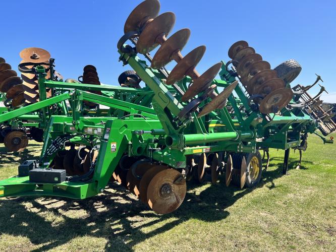 John Deere 2730