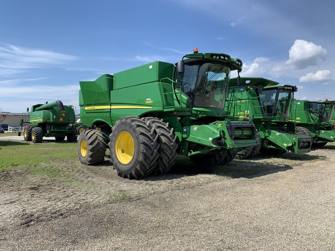 John Deere S680
