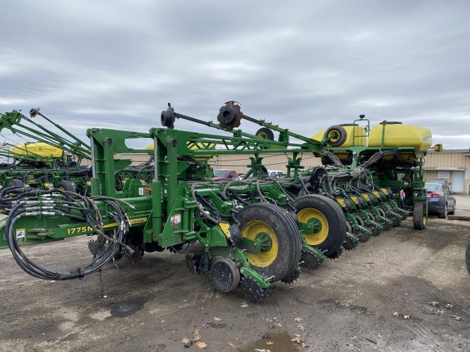 John Deere 1775NT
