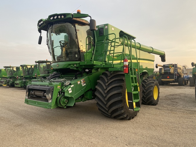 John Deere S790