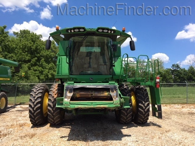 John Deere S670