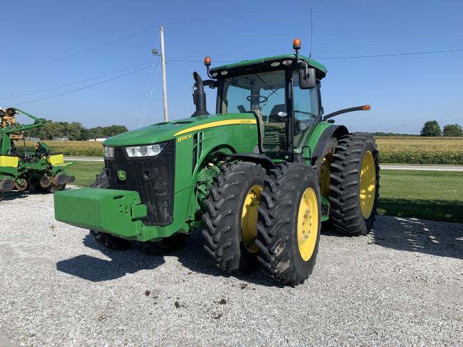 John Deere 8320R