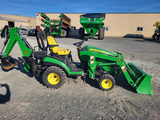 John Deere 1025R