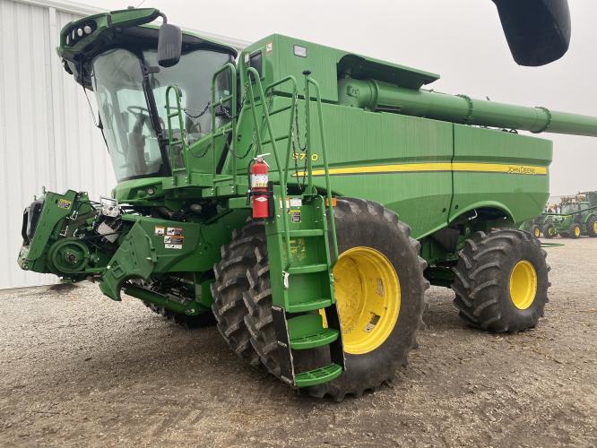John Deere S780