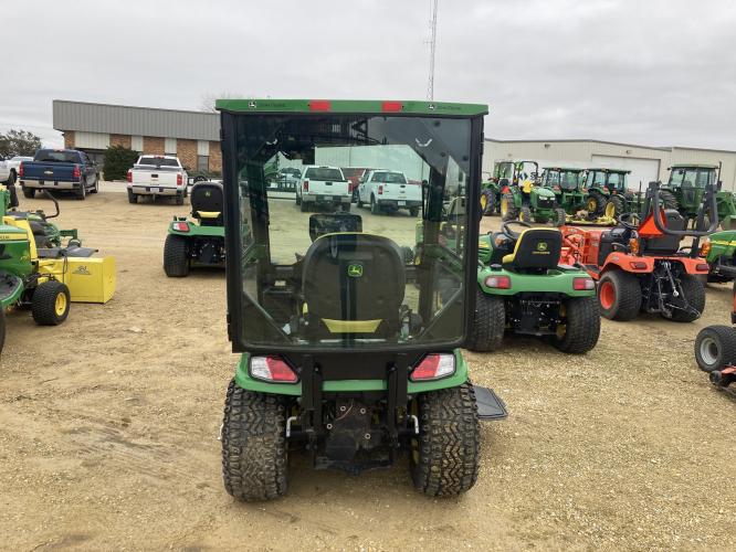 John Deere X739