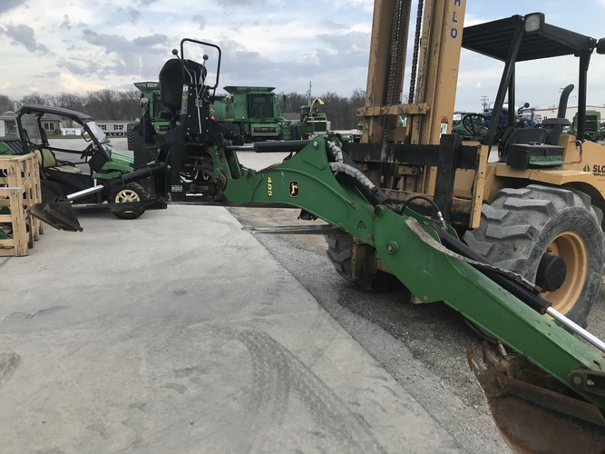 John Deere 485