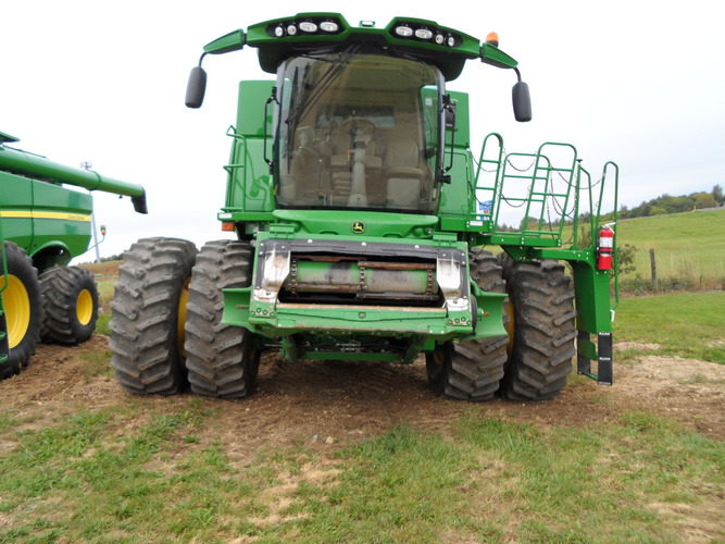 John Deere S680