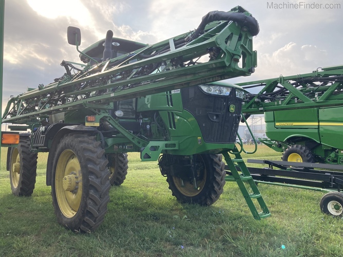 John Deere R4038