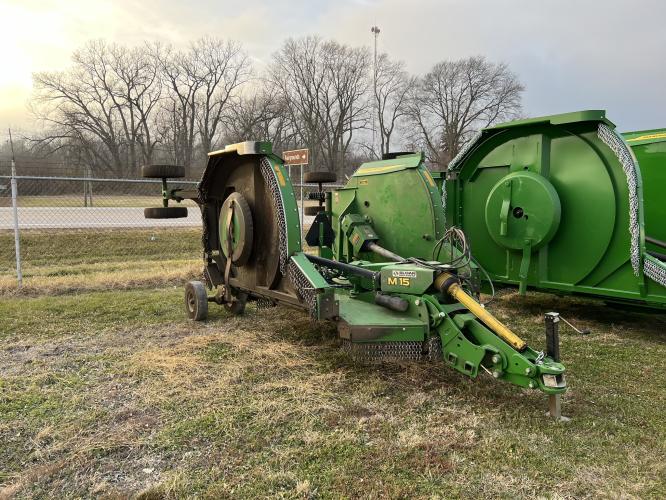 John Deere M15