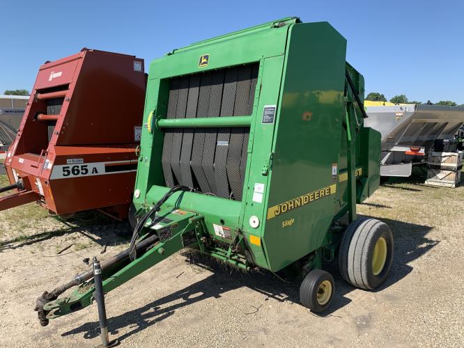 John Deere 566
