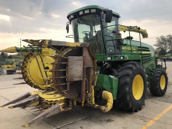 John Deere 7200