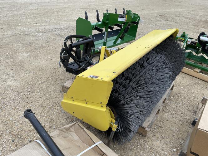 John Deere 60 HD Broom