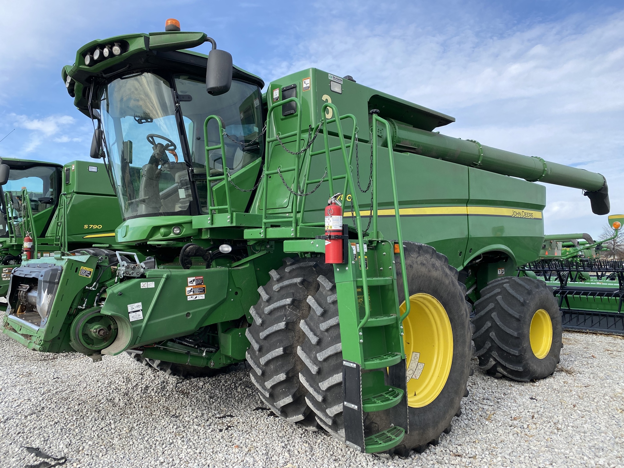 Used John Deere S780 172699 Sloan Implement