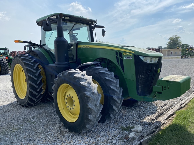 John Deere 8370R