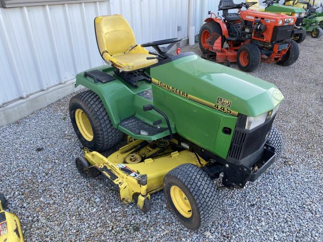 John Deere 445