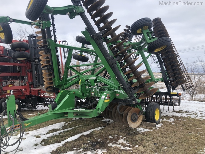 John Deere 2623VT